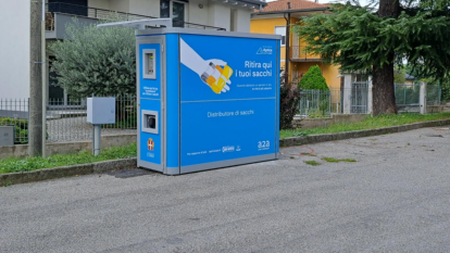 Distributori automatici di sacchi